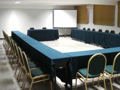 Planalto Bittar E Eventos Hotel 4*